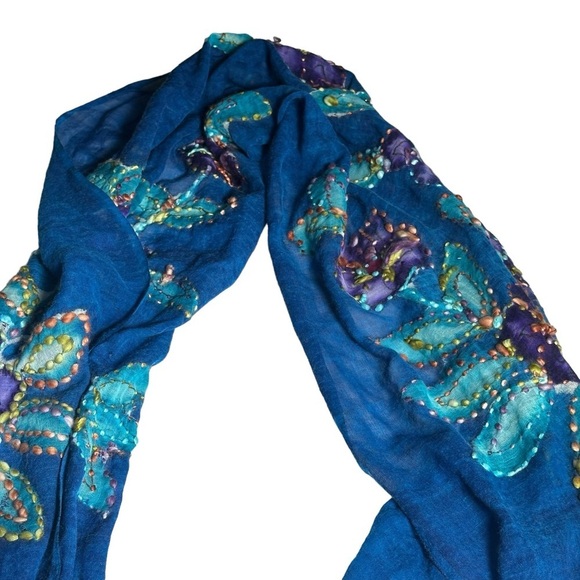 Exclusively For Signals Wool Blue Purple Floral Embroidered Scarf - Picture 4 of 13